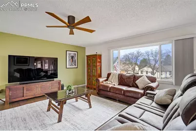 2832 Country Club Circle, Colorado Springs, CO 80909 - Photo 3