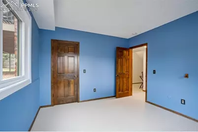 2832 Country Club Circle, Colorado Springs, CO 80909 - Photo 25