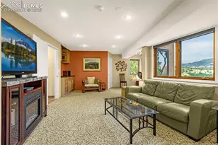 531 Crystal Hills Blvd, Manitou Springs, CO 80829 - Photo 9