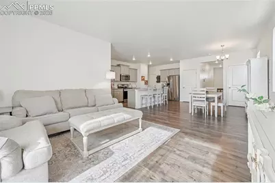 10105 Castor Drive, Colorado Springs, CO 80925 - Photo 7