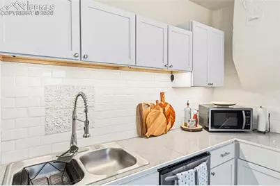 232 E Mill Street, Colorado Springs, CO 80903 - Photo 13