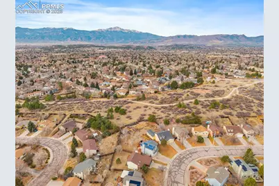 3930 Vicksburg Terrace, Colorado Springs, CO 80917 - Photo 9