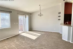 875 Aspenglow Ln, Colorado Springs, CO 80916 - Photo 7