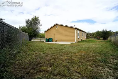 1985 Tanager Way, Colorado Springs, CO 80906 - Photo 21