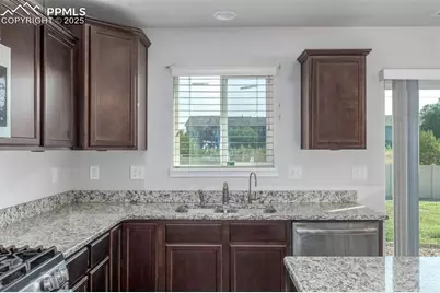 10677 Traders Parkway, Fountain, CO 80817 - Photo 15