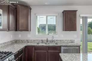 10677 Traders Pkwy, Fountain, CO 80817 - Photo 15