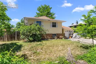4606 La Cresta Dr, Colorado Springs, CO 80918 - Photo 3