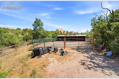 6 Las Piedras Escondidas, Colorado Springs, CO 80904 - Photo 45