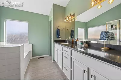 4910 Hawk Meadow Drive, Colorado Springs, CO 80916 - Photo 17