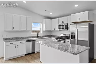 1347 Rivers Run Avenue, Pueblo, CO 81001 - Photo 7