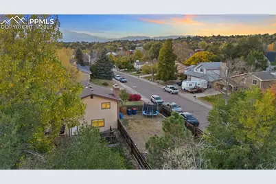 2095 Seven Arrow Drive, Colorado Springs, CO 80915 - Photo 11