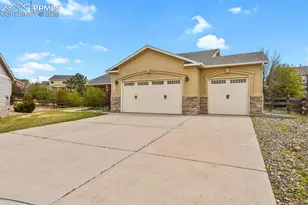 15884 Paiute Cir, Monument, CO 80132 - Photo 3