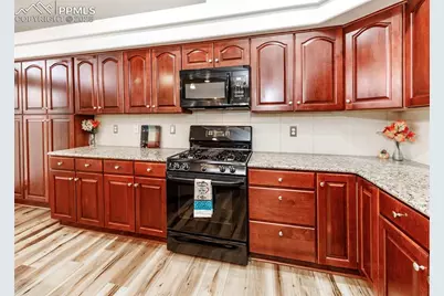 9506 Hollydale Court, Colorado Springs, CO 80920 - Photo 15