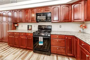 9506 Hollydale Ct, Colorado Springs, CO 80920 - Photo 15