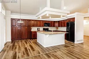 9506 Hollydale Ct, Colorado Springs, CO 80920 - Photo 11