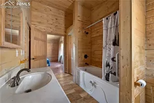 927 Stonehenge Dr, Florissant, CO 80816 - Photo 17