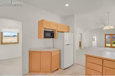 470 S Soaring Eagle Drive, Pueblo, CO 81007 - Photo 11