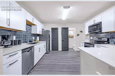 820 W Jackson Street, Colorado Springs, CO 80907 - Photo 29