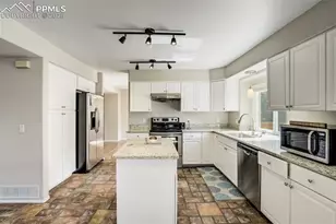 1565 Charmwood Dr, Colorado Springs, CO 80906 - Photo 9