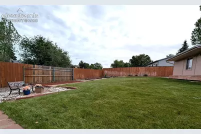 3241 Foxridge Drive, Colorado Springs, CO 80916 - Photo 11
