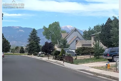 3241 Foxridge Drive, Colorado Springs, CO 80916 - Photo 15