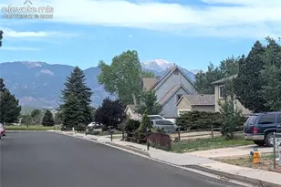 3241 Foxridge Dr, Colorado Springs, CO 80916 - Photo 15