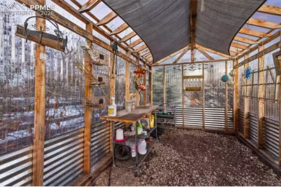 2190 Mesa Road, Colorado Springs, CO 80904 - Photo 37