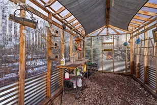 2190 Mesa Rd, Colorado Springs, CO 80904 - Photo 37