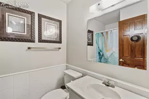 2190 Mesa Rd, Colorado Springs, CO 80904 - Photo 29