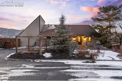 2190 Mesa Road, Colorado Springs, CO 80904 - Photo 5