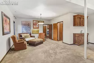 2190 Mesa Rd, Colorado Springs, CO 80904 - Photo 31