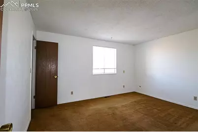 4522 Lancaster Drive, Colorado Springs, CO 80916 - Photo 11