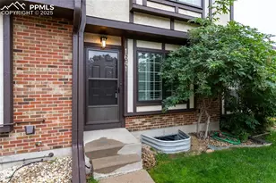 1641 Maitland Ct, Colorado Springs, CO 80919 - Photo 3