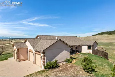 15930 Alta Plaza Circle, Peyton, CO 80831 - Photo 3