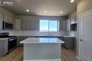 705 Belleza Vw, Colorado Springs, CO 80907 - Photo 11