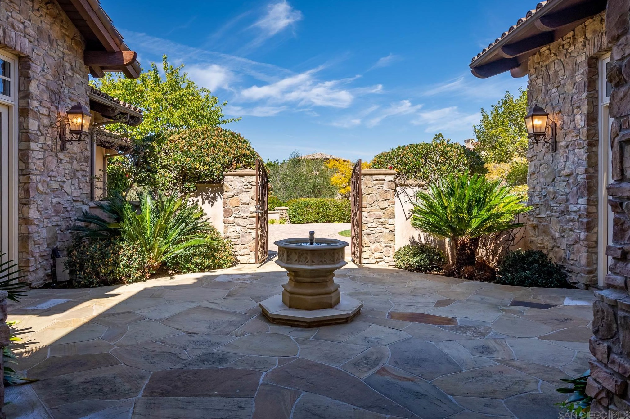 6351 Calle Ponte Bella, Rancho Santa Fe, CA 92091