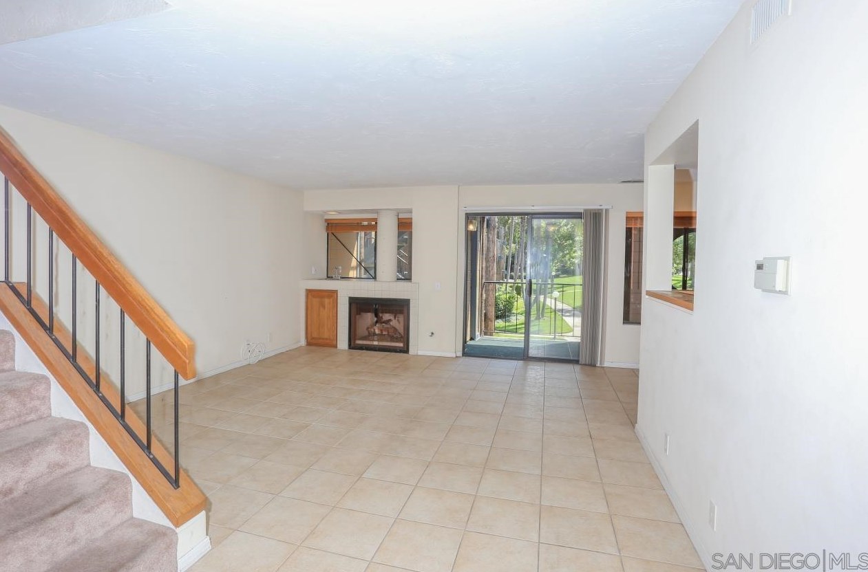 4016 Layang Layang Cir E, Carlsbad, CA 92008