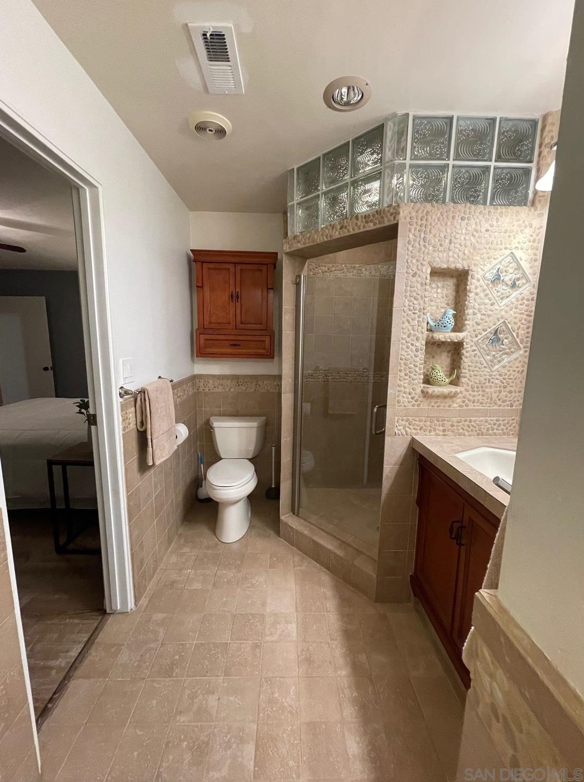 10109 Ramona Dr, Spring Valley CA  91977-1807 exterior