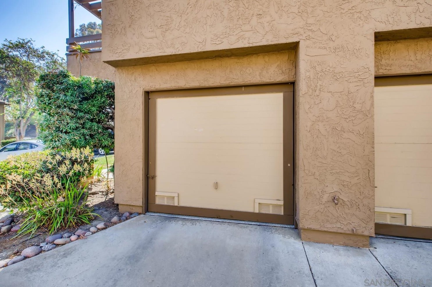 7421 Mission Trails Dr, Santee CA  92071-6361 exterior