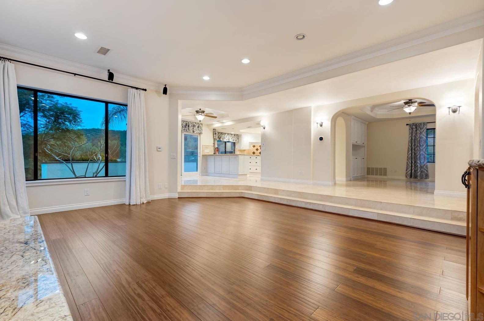 13601 Del Poniente Rd, Poway CA  92064-2231 exterior