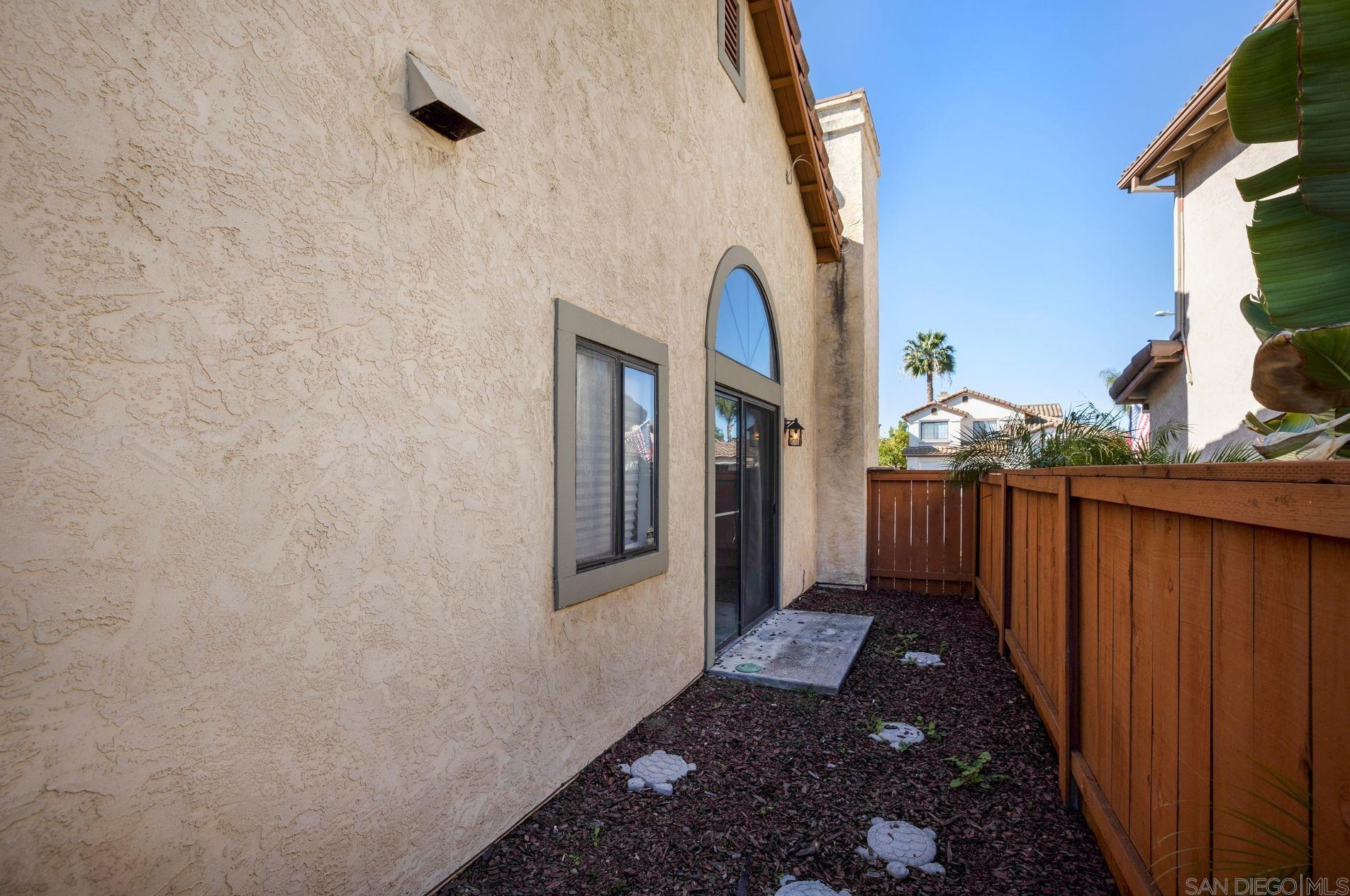 8611 Paseo Del Sol, Santee CA  92071-4015 exterior