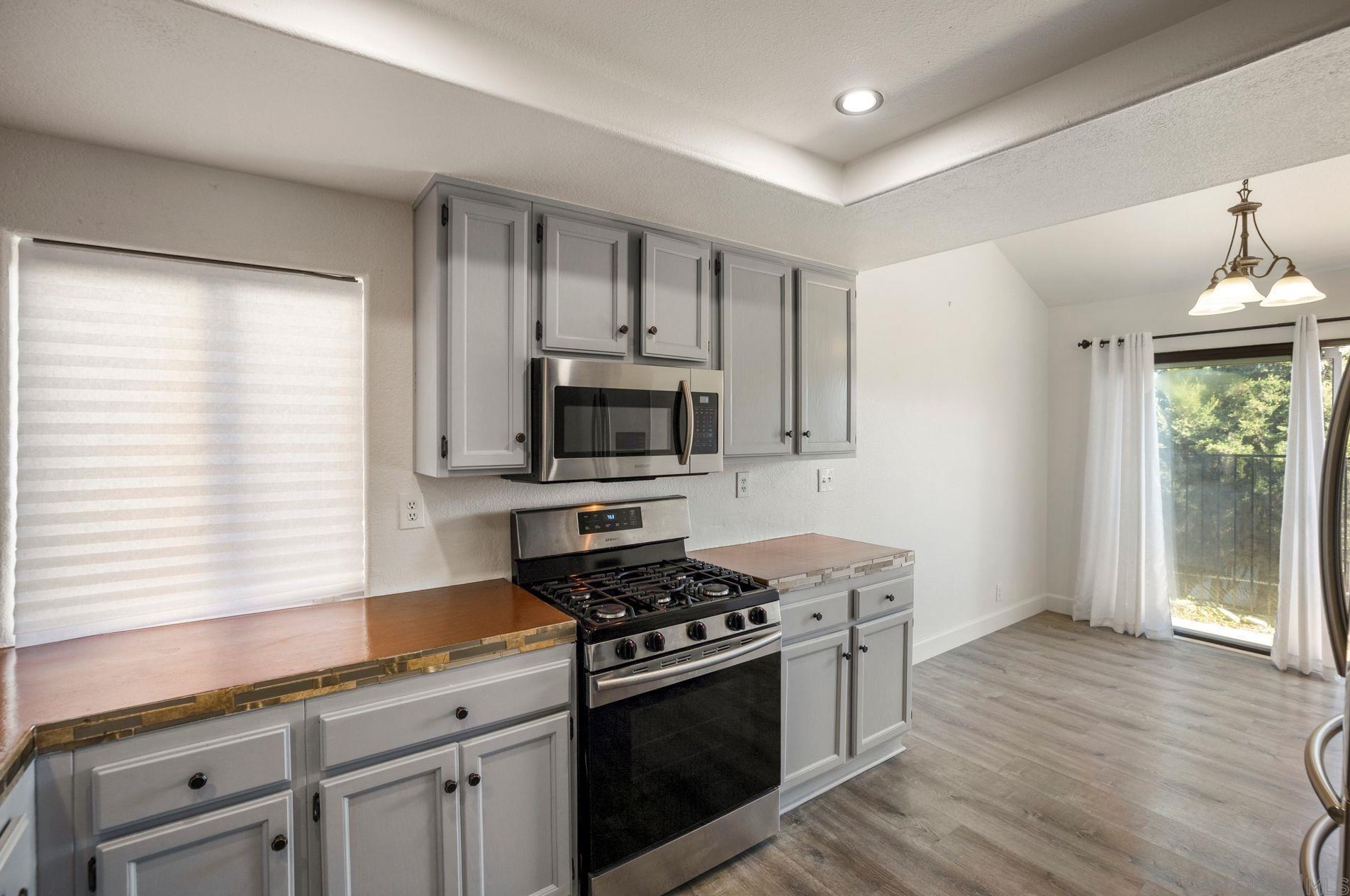 8611 Paseo Del Sol, Santee CA  92071-4015 exterior