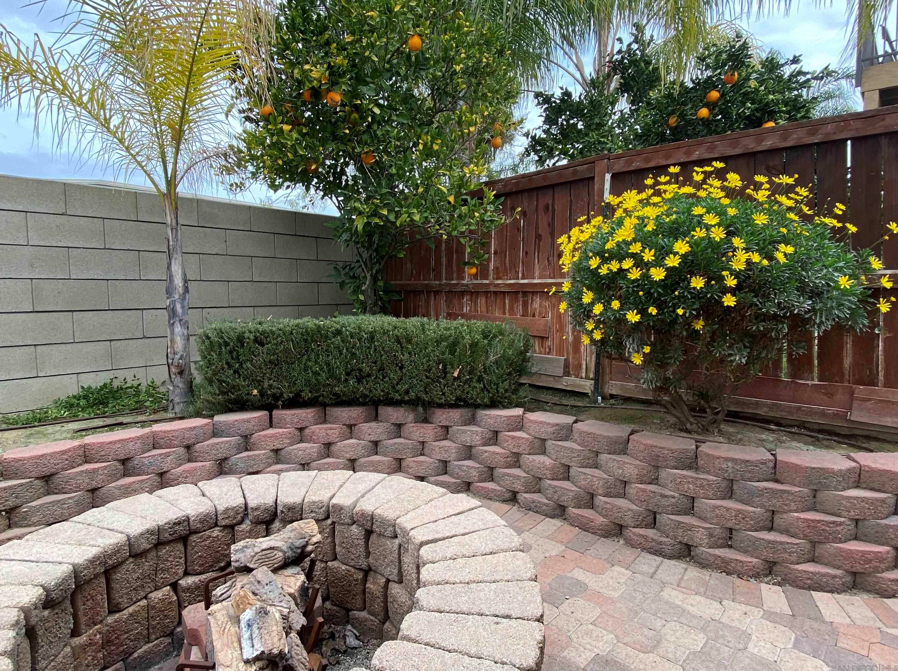 39497 Vanderbilt Ave, Murrieta CA 92563-7314 exterior