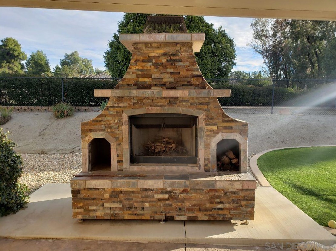 30980 Ashley Ct, Valley Center, CA 92082