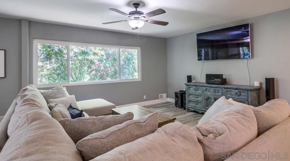 8960 Greenview Pl, Spring Valley CA  91977-1019 exterior