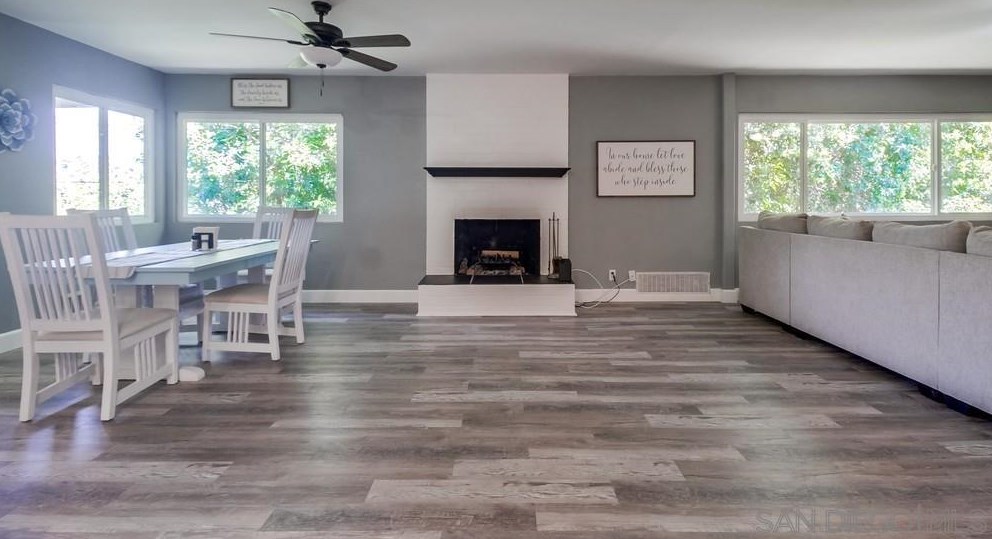 8960 Greenview Pl, Spring Valley CA  91977-1019 exterior