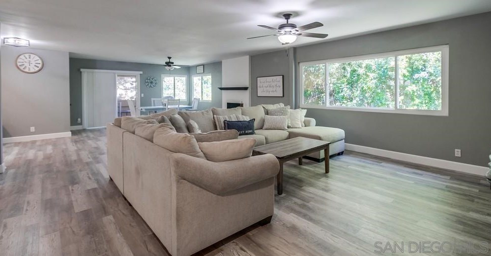 8960 Greenview Pl, Spring Valley CA  91977-1019 exterior