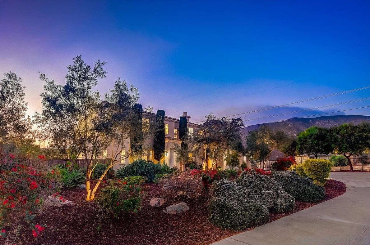 3017 Adams Ranch Ct, Chula Vista CA  91914-5321 exterior