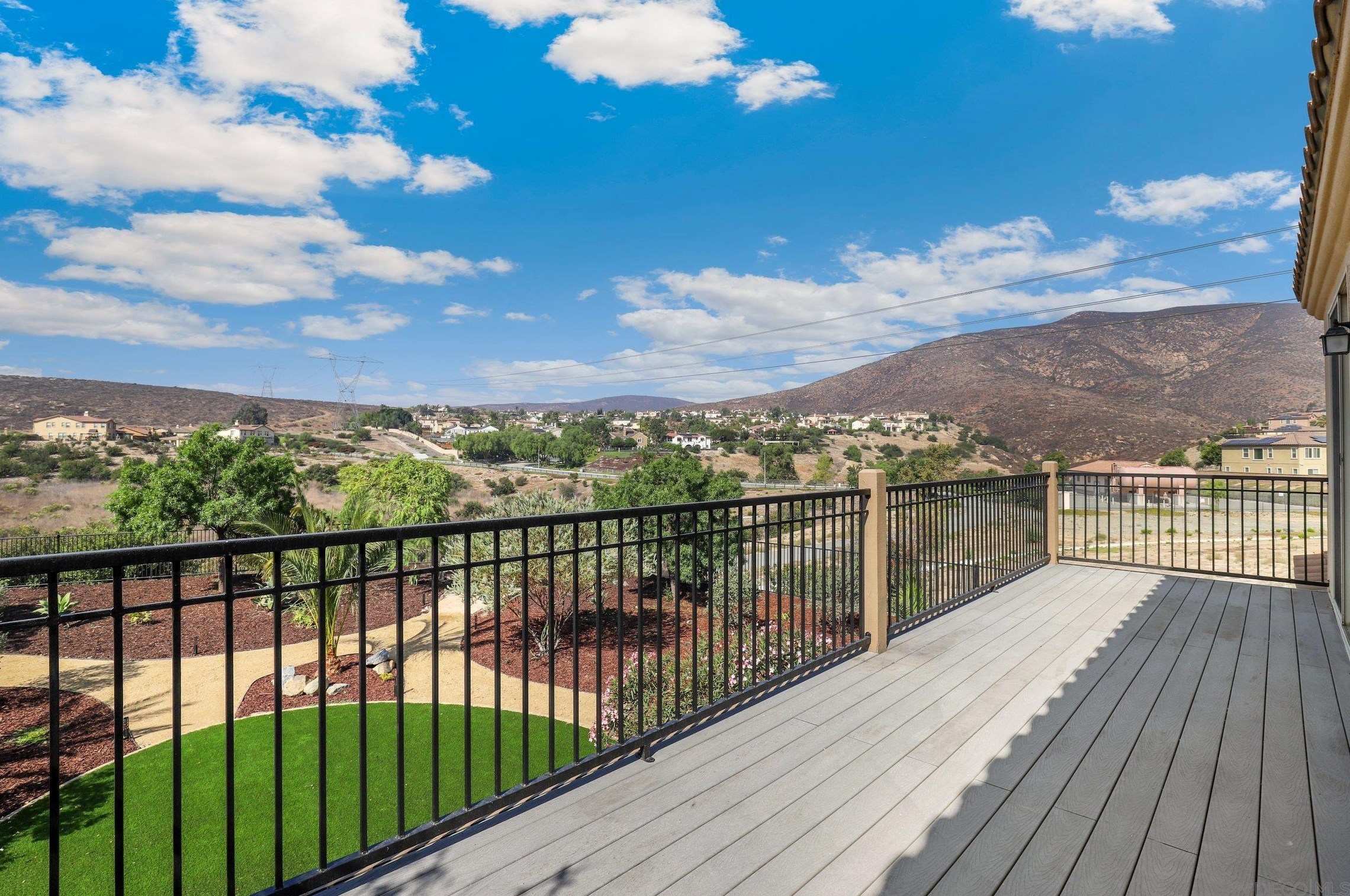 3017 Adams Ranch Ct, Chula Vista CA  91914-5321 exterior