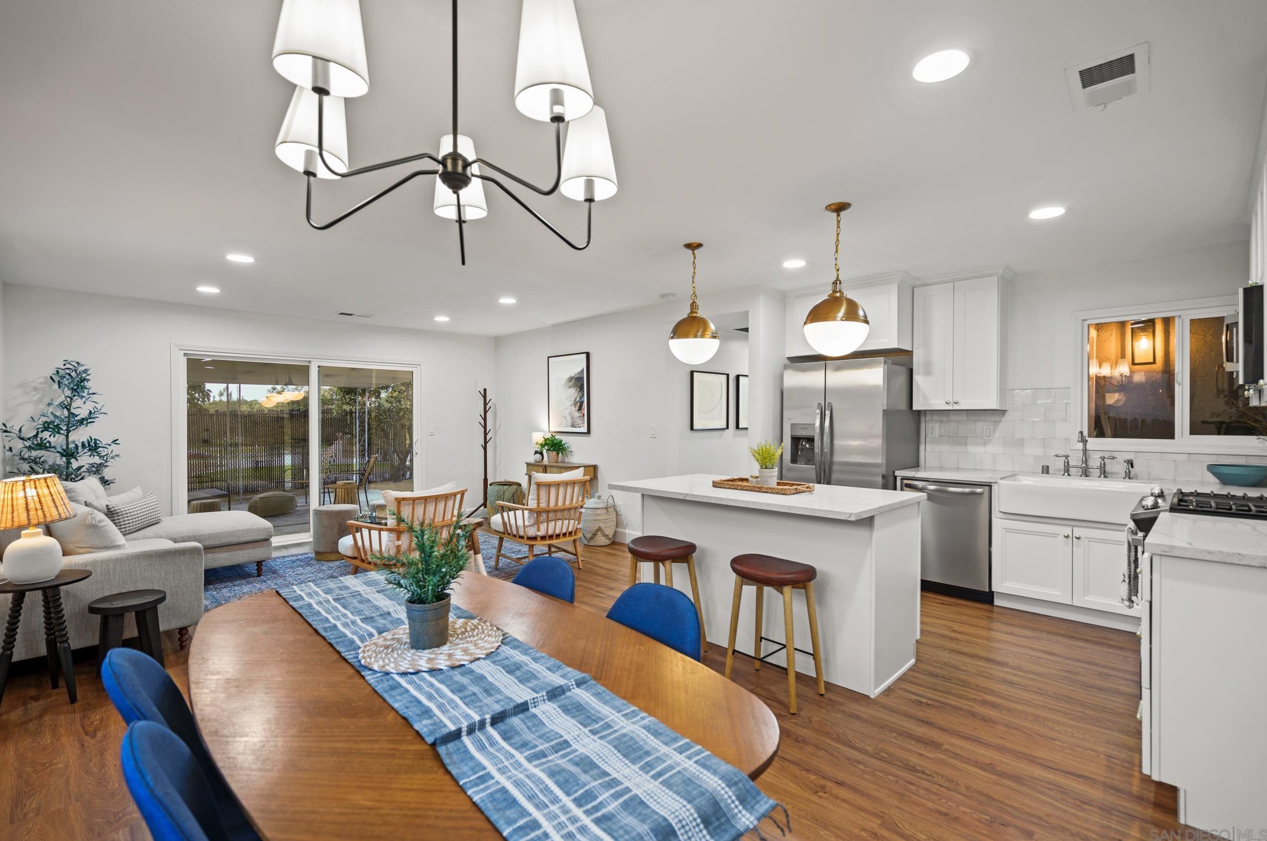 2201 E 4th, National City, CA 91950